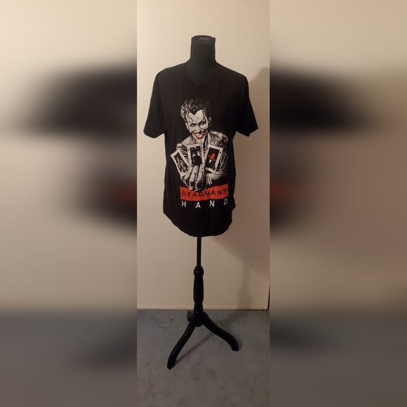 Batman Joker Dead Mans Hand Short Sleeve Graphic Shirt  Size Large - Picture 2 of 5